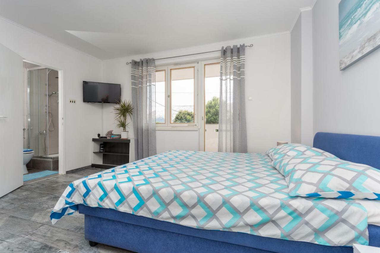 Studio Apartments Gilda Baška Екстериор снимка